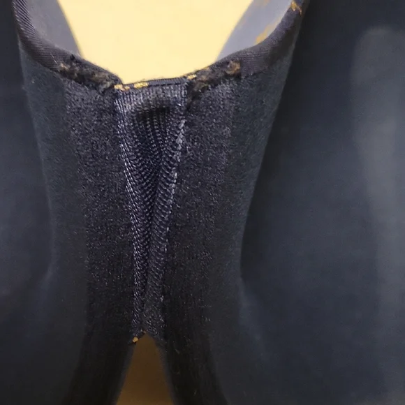 Victoria's Secret Blue and Gold Full-Coverage Bra - Picture 12 of 16